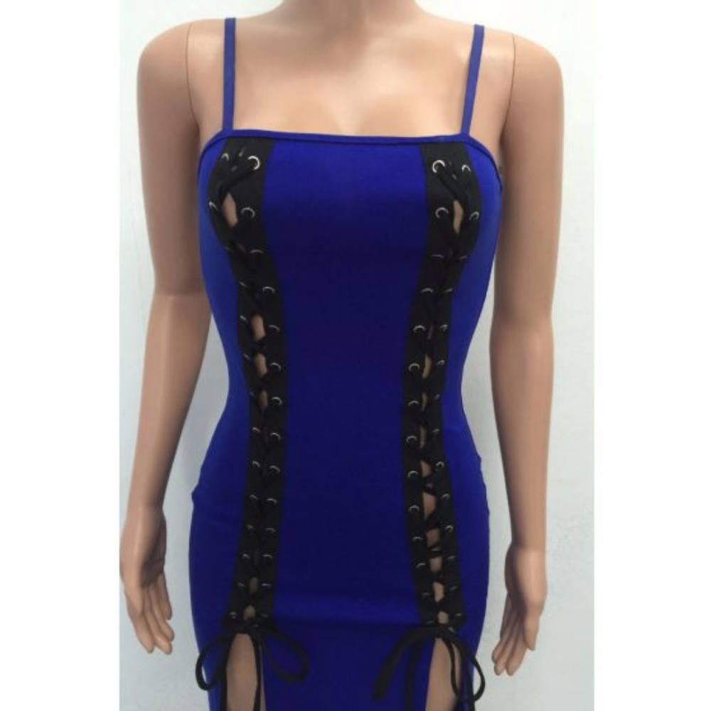 Dress - Picture 3 of 3